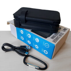 Alternative view of Baterie Externa Solara Linomag®, Power Bank 8000 mAh, 4 Panouri, 1x cablu Lightning & 1x cablu USB Type-C incluse, Waterproof, Negru mat, 11.4 x 6.8cm